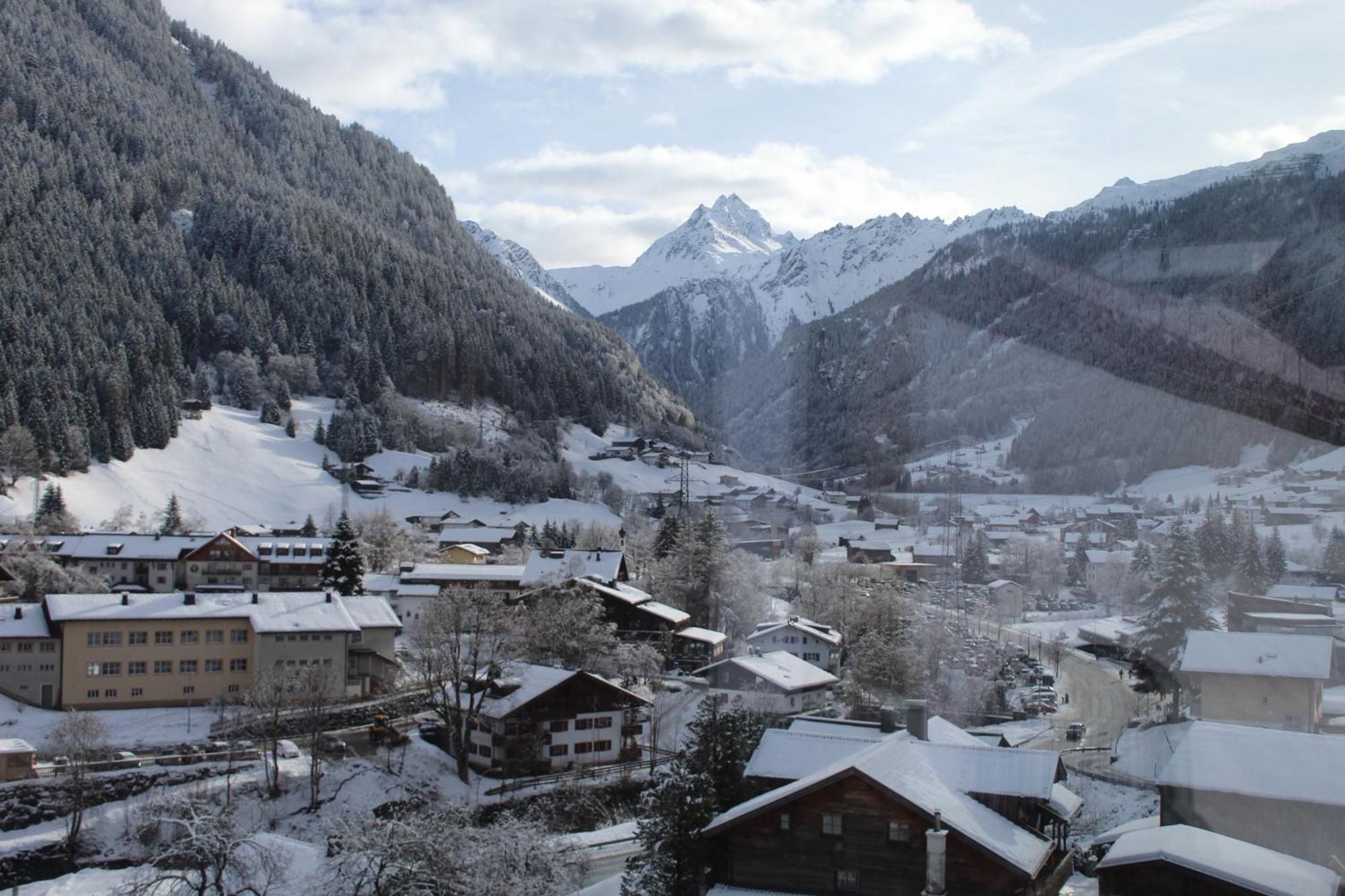 Pluenggas Chalets กาชูร์น ภายนอก รูปภาพ