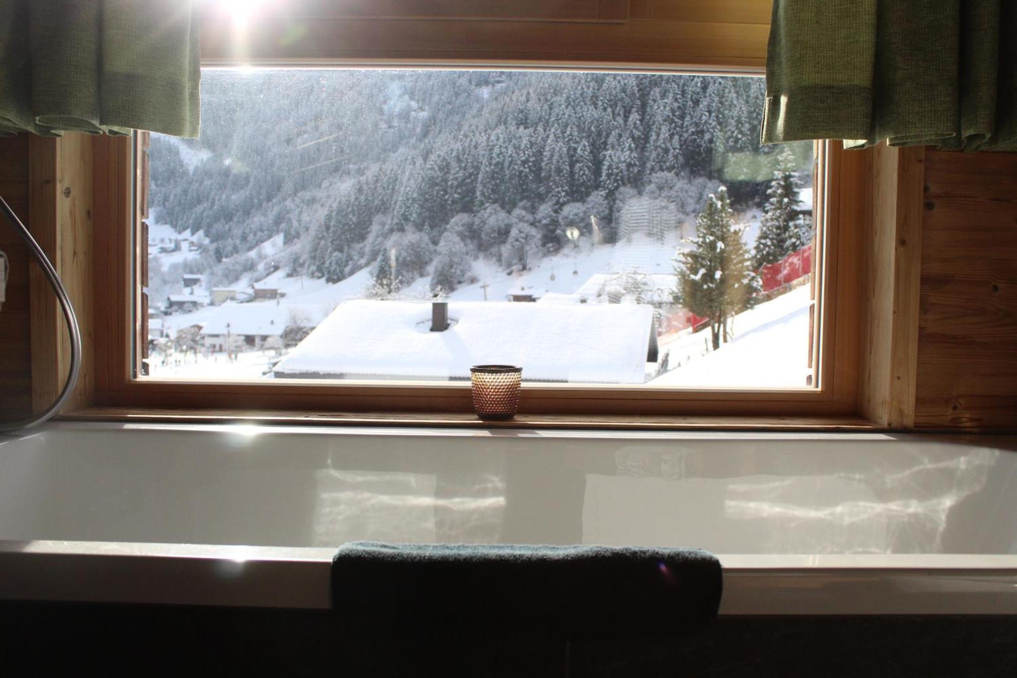 Pluenggas Chalets กาชูร์น ภายนอก รูปภาพ